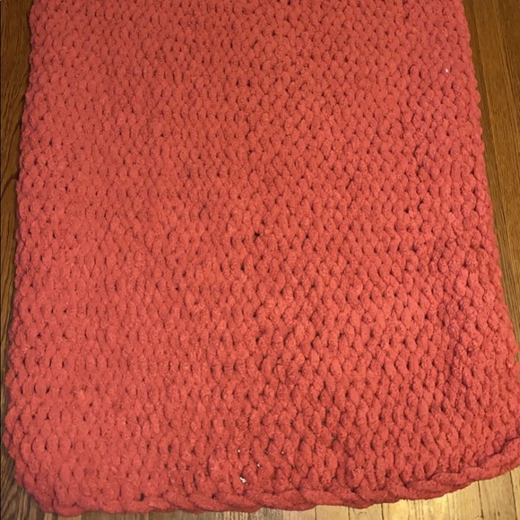 Custom Hand Knit Chunky Blanket - Picture 4 of 8